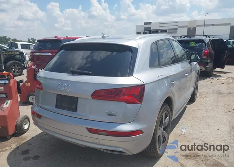 2018 Audi Q5 2.0T Premium/2.0T Tech Premium из США, поврежденный, VIN WA1ANAFY3J2198971